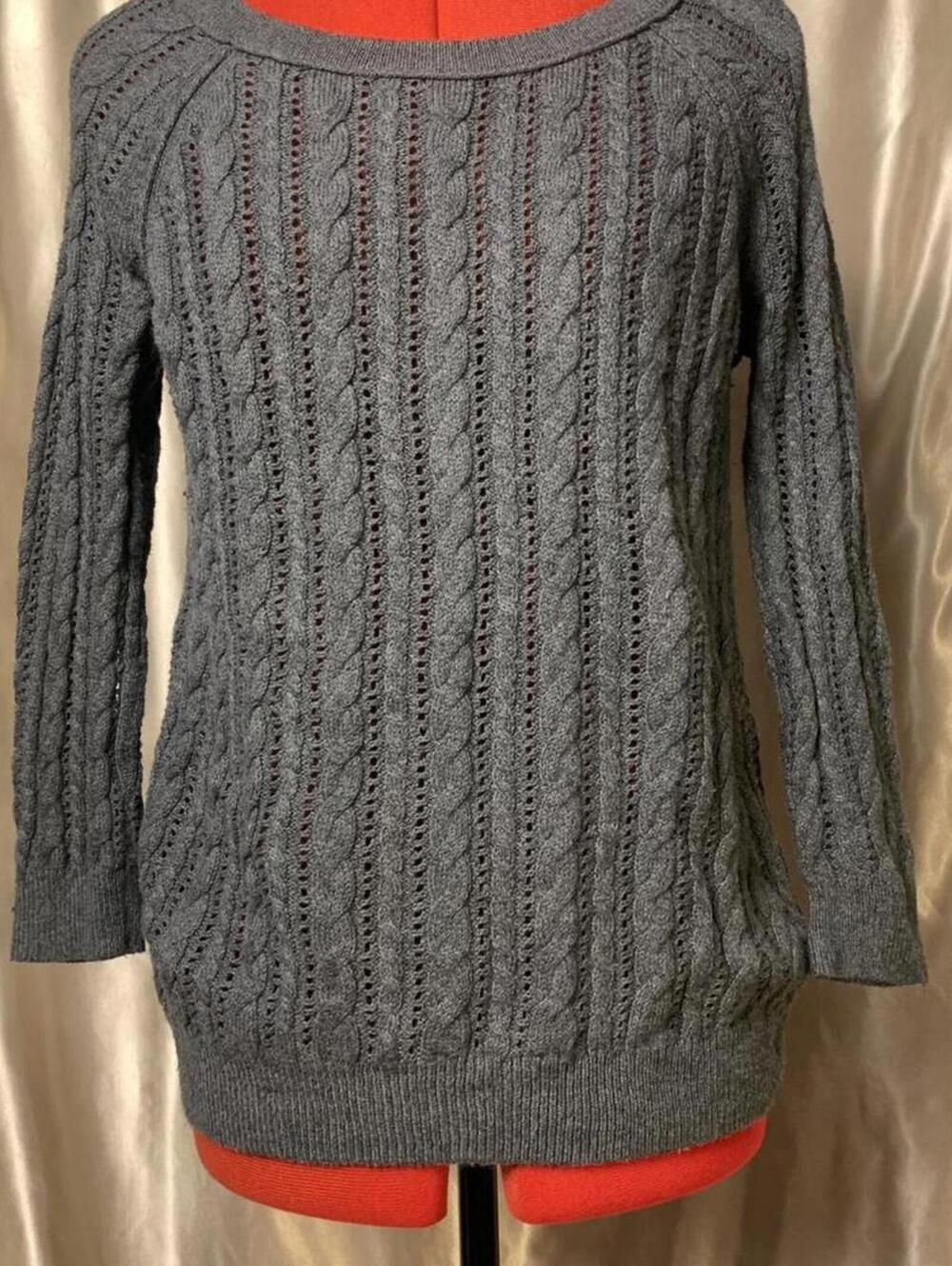 American Eagle capsule cable knit grandpa sweater.